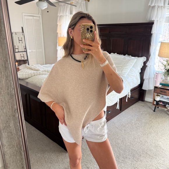 Soft Beige Knit shall top - Picture 9 of 10